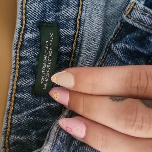 Cut Off Shorts - Picture 6 of 7